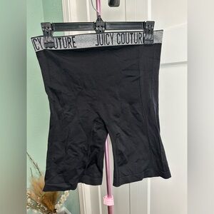 Juicy Couture XL ribbed black shorts
